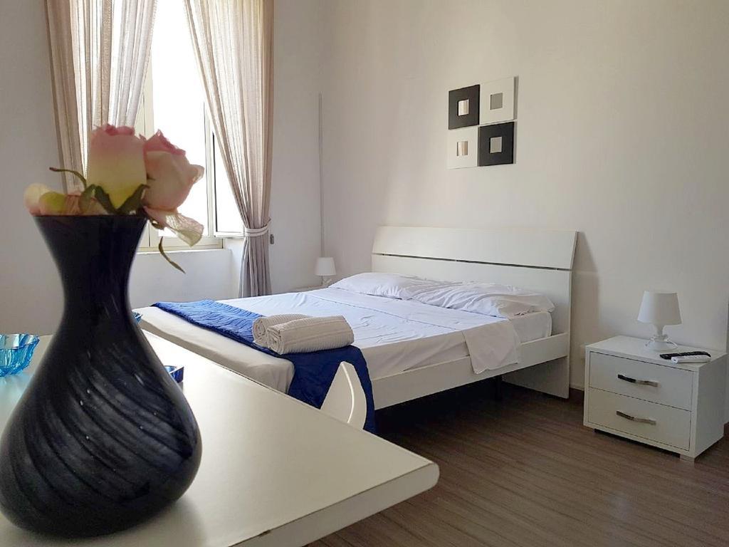 Deluxe B&B Napoli Central Station Ngoại thất bức ảnh